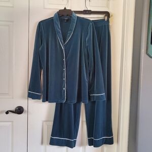 listing-status-banner